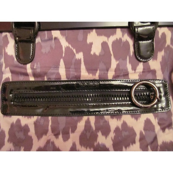 LeSportsac boutique leopard nyloarge shoulder  bag - Picture 2 of 7